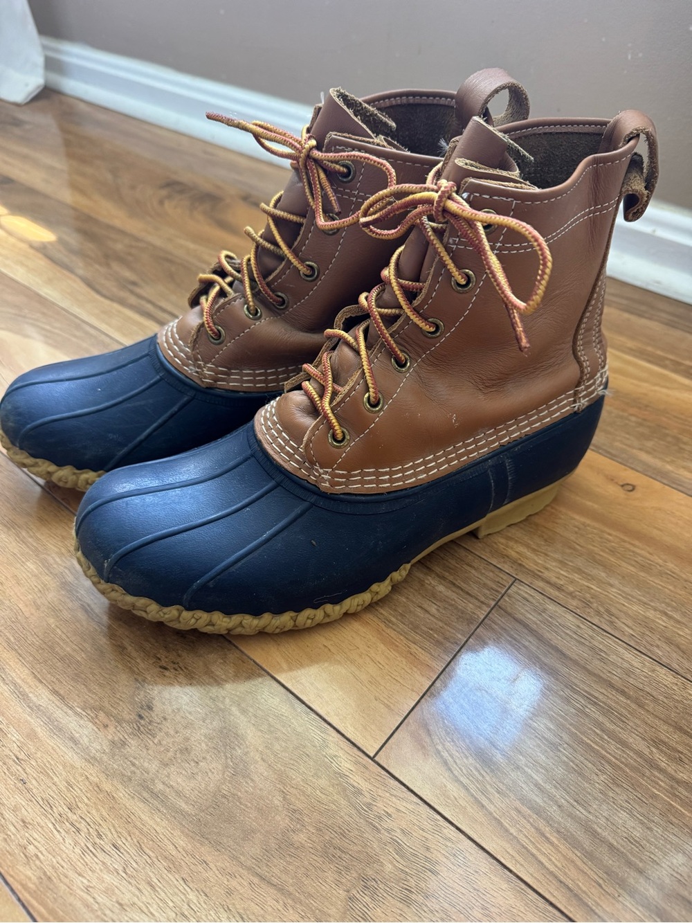 L.L. Bean 6" Bean Boots Navy Tan Duck Boots 7W